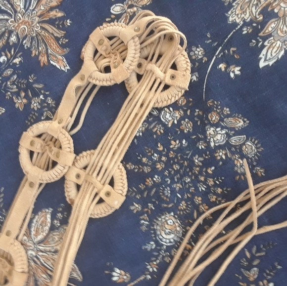 Tribal 70s 80s suede leather tasseled belts - Picture 6 of 16